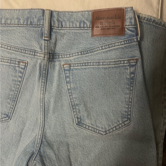 Abercrombie & Fitch Light Blue Straight Jeans - Picture 5 of 5